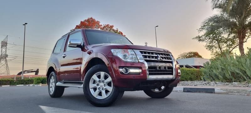 PAJERO GLS V6 - ORIGINAL PAINT - UNDER WARRANTY - FULL SERVICE HISTORY - GCC SPECS -