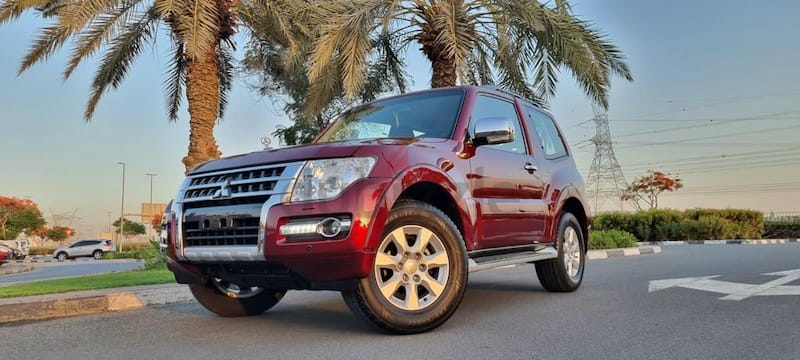 PAJERO GLS V6 - ORIGINAL PAINT - UNDER WARRANTY - FULL SERVICE HISTORY - GCC SPECS -