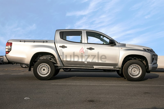 2.5L - GL BSC - 4X4 - DOUBLE CABIN - MANUAL TRANSMISSION - DIESEL