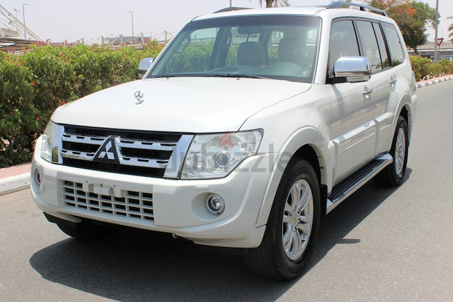 2014/ PAJERO/3.5/ TOP SPECS/GCC/ 1YEAR WARRANTY UNLIMITED KM