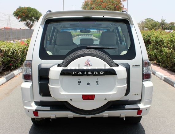 2014/ PAJERO/3.5/ TOP SPECS/GCC/ 1YEAR WARRANTY UNLIMITED KM