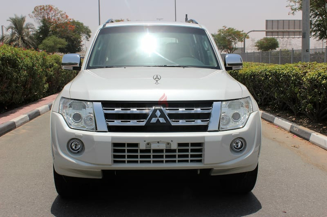 2014/ PAJERO/3.5/ TOP SPECS/GCC/ 1YEAR WARRANTY UNLIMITED KM