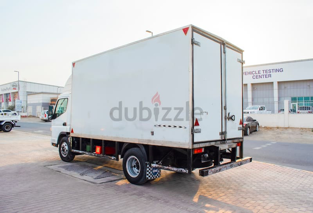 2016 | MITSUBISHI CANTER FUSO | 4.2TON TRUCK | 16 FEET | GCC | VERY WELL-MAINTAINED | M14829