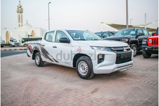 2019 | MITSUBISHI L200 4X2 | PICKUP DOUBLE CABIN | 5-SEATER | 4-DOORS | GCC | VERY WELL-MAINTAINED |