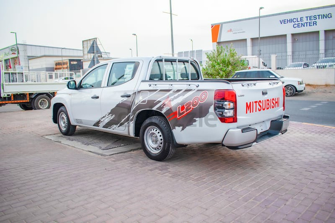 2019 | MITSUBISHI L200 4X2 | PICKUP DOUBLE CABIN | 5-SEATER | 4-DOORS | GCC | VERY WELL-MAINTAINED |