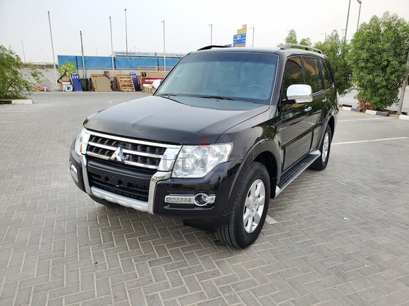 MITSUBISHI PAJERO 2017 G.C.C SPECIFICATION IN EXCELLENT CONDITION