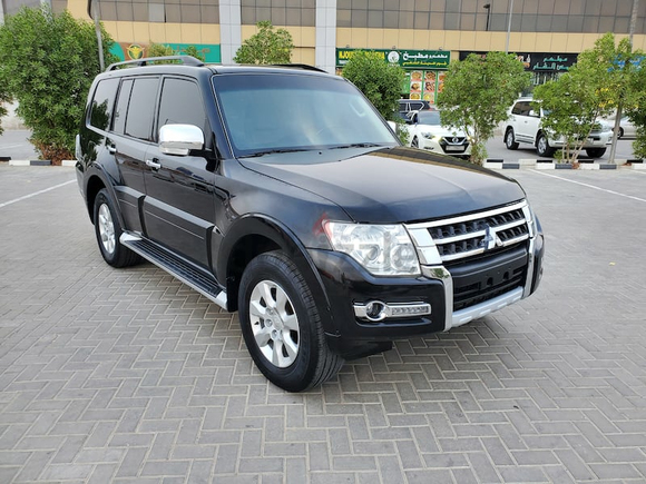 MITSUBISHI PAJERO 2017 G.C.C SPECIFICATION IN EXCELLENT CONDITION