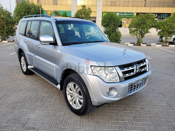 MITSUBISHI PAJERO 2014 G.C.C V6 3.8L FULL OPTION ACCIDENT FREE IN EXCELLENT CONDITION