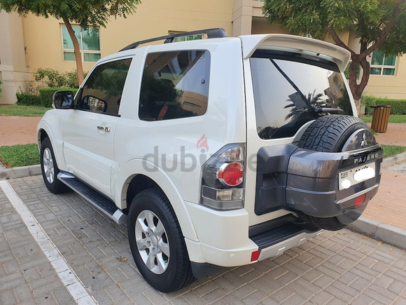 MITSUBISHI PAJERO GLS 3door --- low mileage, perfect condition