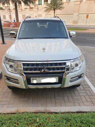 MITSUBISHI PAJERO GLS 3door --- low mileage, perfect condition