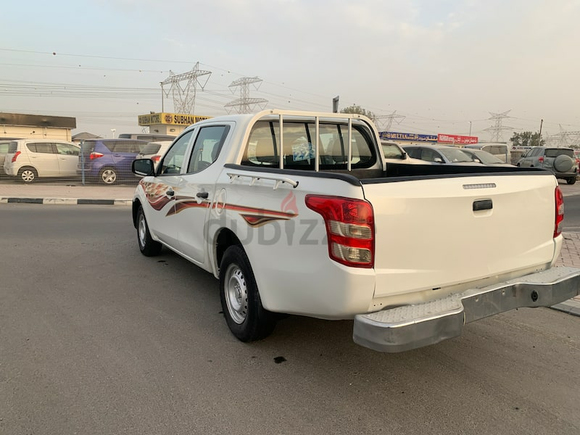 MITSUBISHI L200 2016