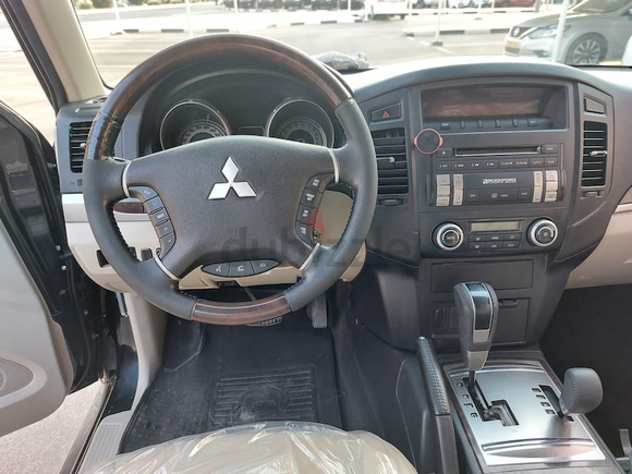 Misutabishi pajero gcc full option