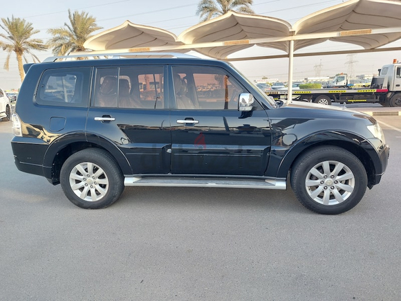 Misutabishi pajero gcc full option