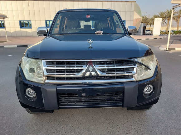 Misutabishi pajero gcc full option