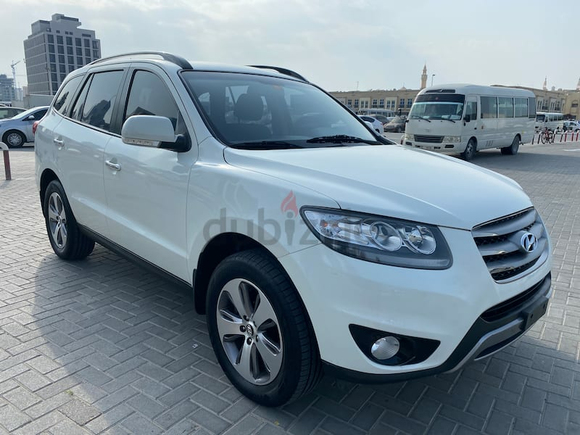 HYUNDAI SANTA FE 2.4 V 4 GLS 2012 GCC SPECS FULL AUTO GOOD CONDITION ACCOUNT FREE AED 25000